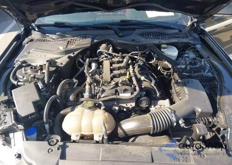 2022 Ford Mustang Ecoboost Premium z USA, uszkodzony, nr VIN 1FATP8UHXN5106141